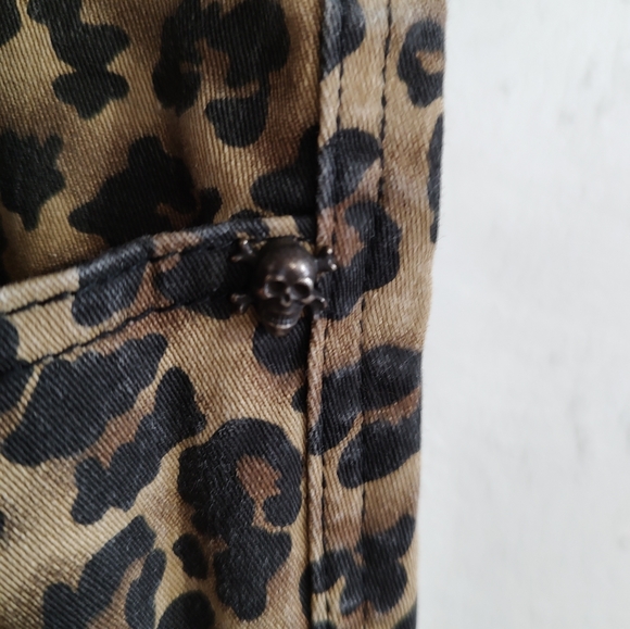 Daang Goodman Tripp NYC - Picture 5 of 11